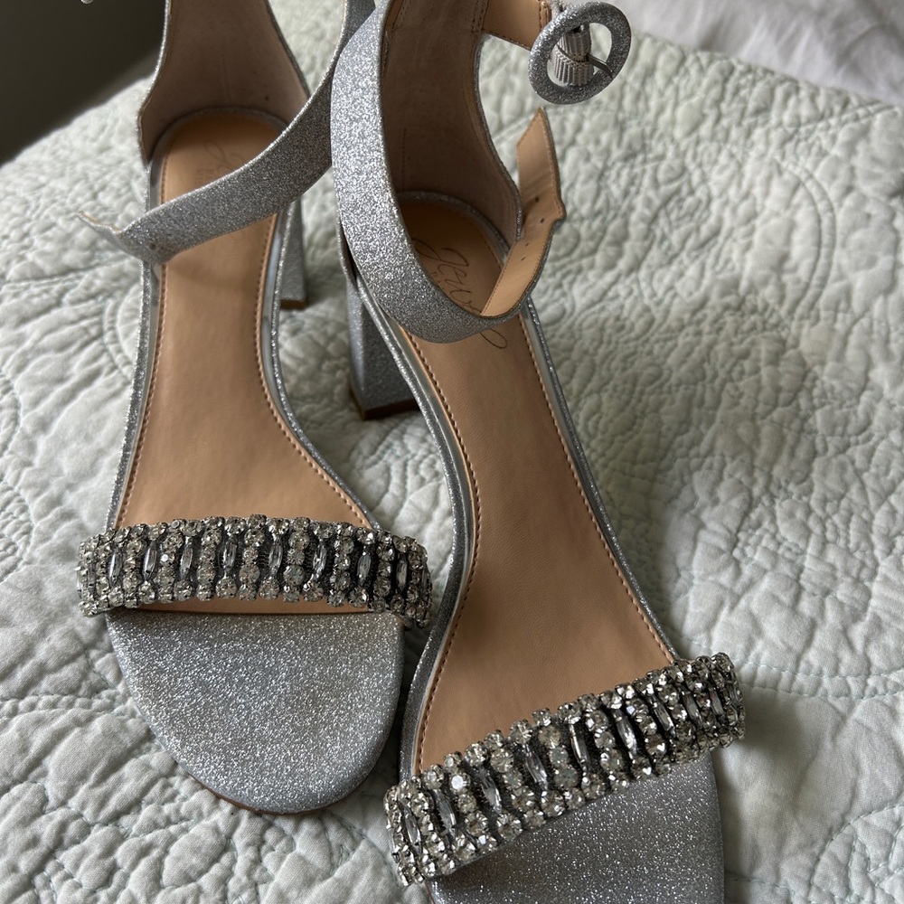 Jewel Badgley Mischka Silver Rhinestone Heels